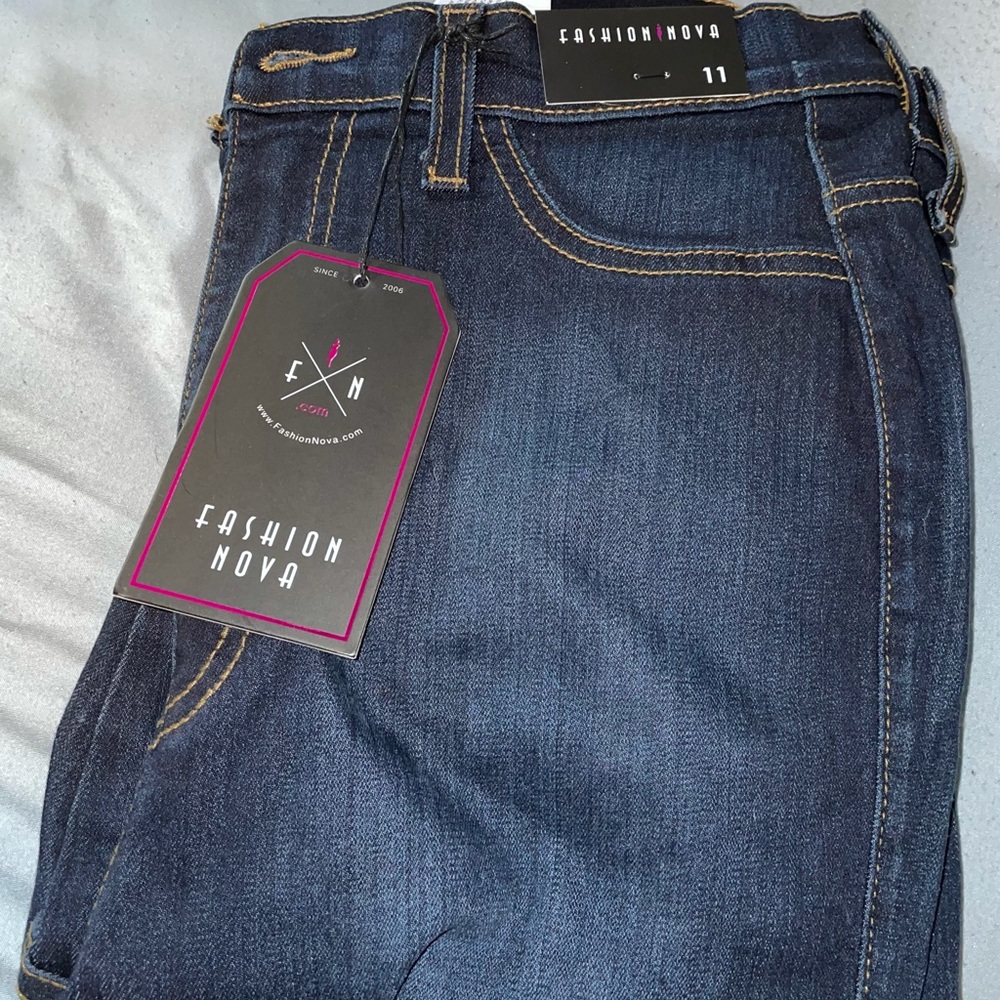 Sz 11 Fashinova dark jeans
